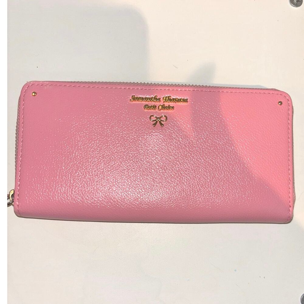 Samantha Thavasa Pink Leather Zippy Wallet
